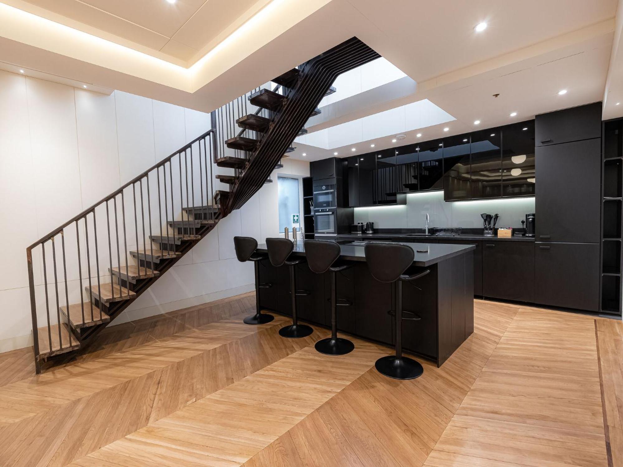 Modern Deluxe Five Bedroom House Near Chalk Farm Station By Belvilla Londýn Exteriér fotografie
